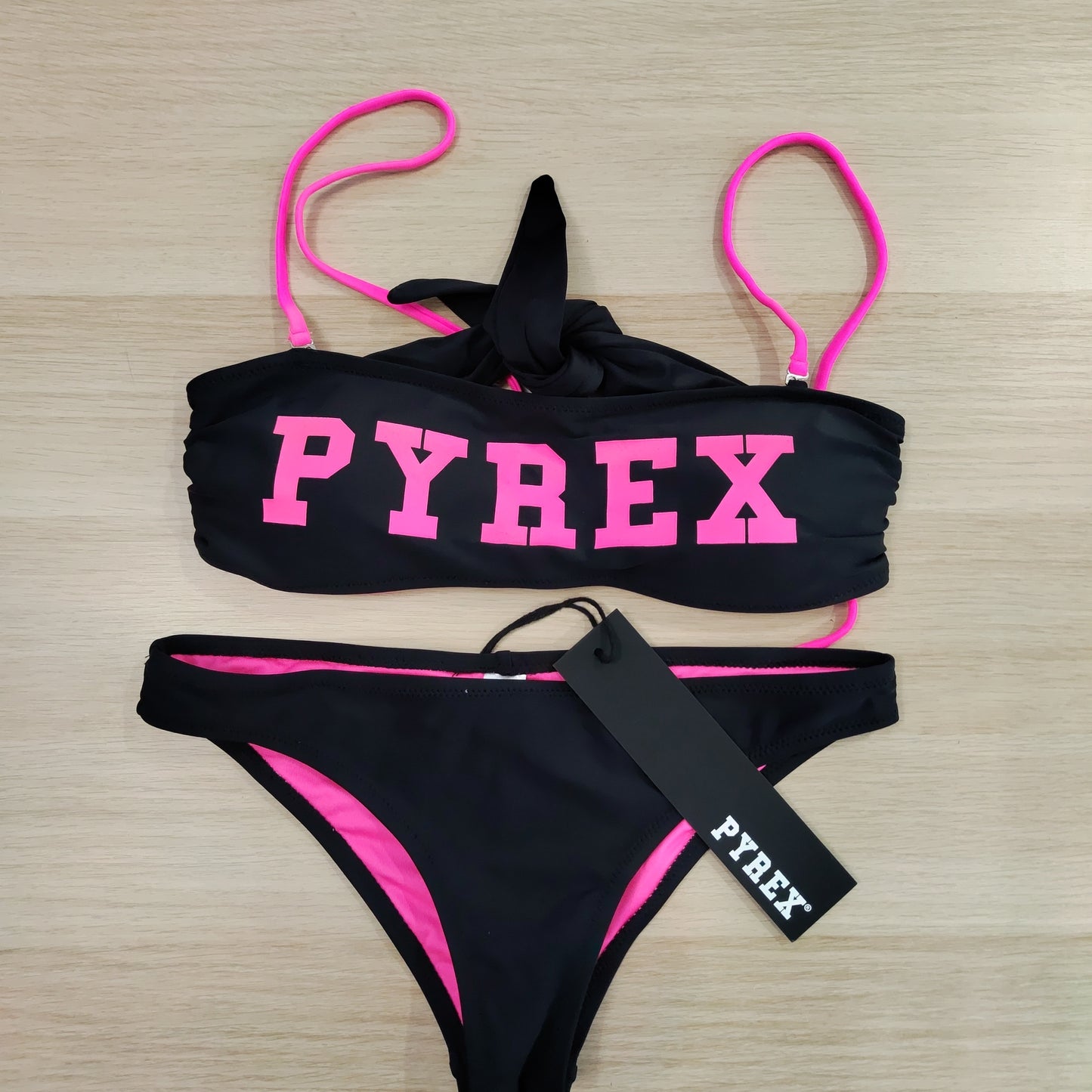 Bikini Pyrex